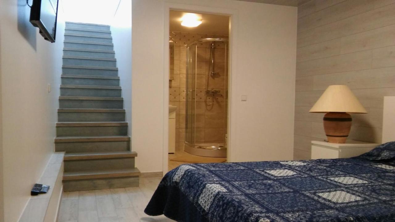 Columba Livia Guesthouse Palanga Esterno foto