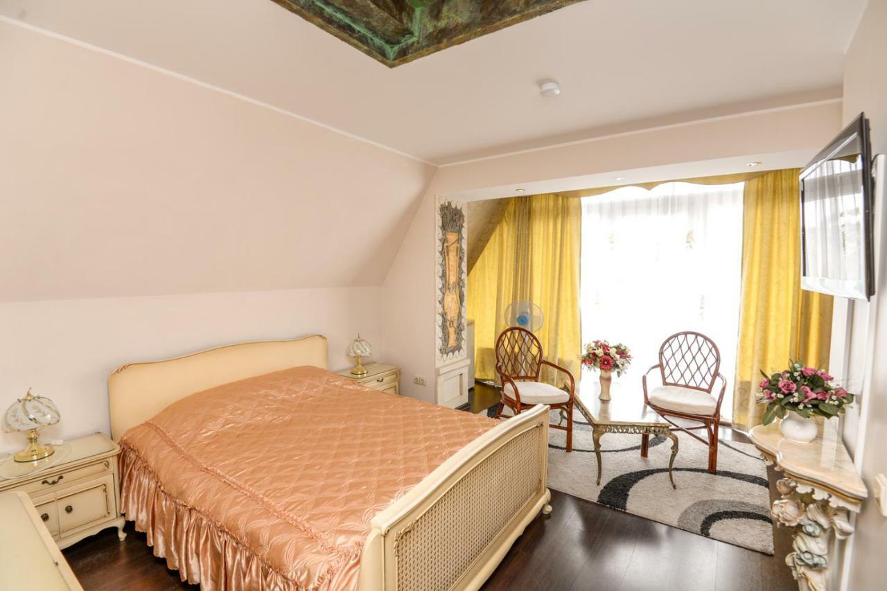 Columba Livia Guesthouse Palanga Esterno foto